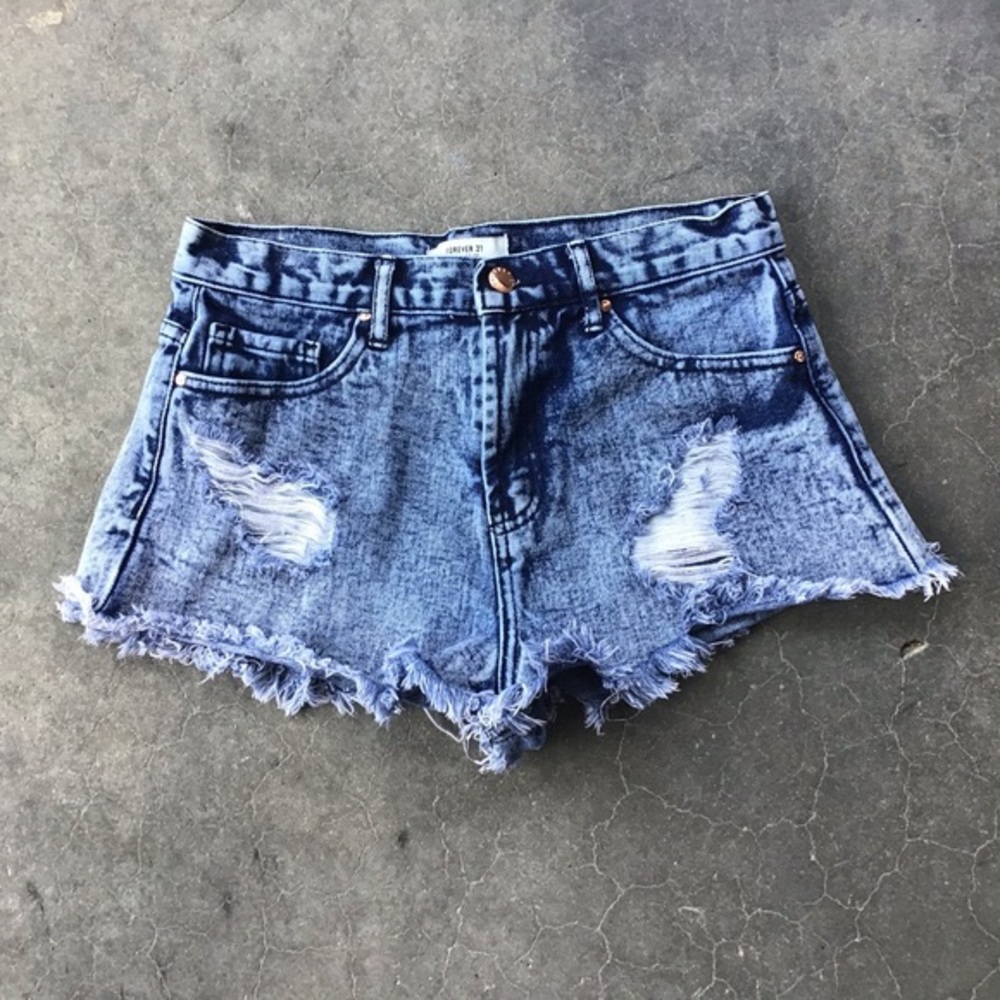 Highwaisted Distressed Jean Shorts